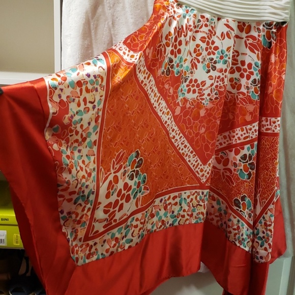 Dress - Picture 3 of 4